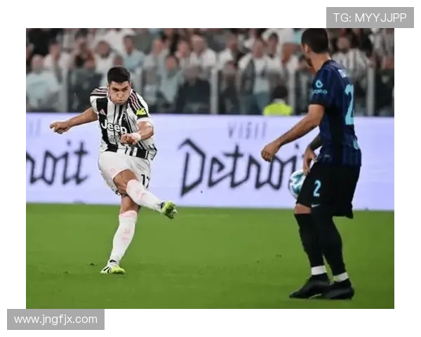 尤文图斯中场失控致节奏紊乱,创造力缺失问题逐步反映在比赛表现中 尤文图斯中场失控致节奏紊乱,创造力缺失问题逐步反映在比赛表现中