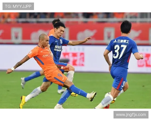 申花阵容稳固但进攻缺乏变化，战术创新是否受限？