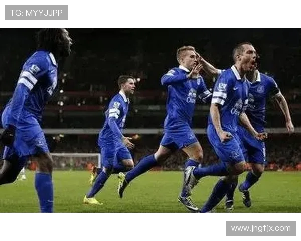 切尔西阵容臃肿加剧轮换失控,问题已非人数多寡而是体系失序 切尔西阵容臃肿加剧轮换失控,问题已非人数多寡而是体系失序